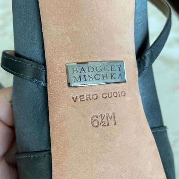 Badgley Mischka Grey Silk Peep Toe Strappy Heels - Picture 12 of 12